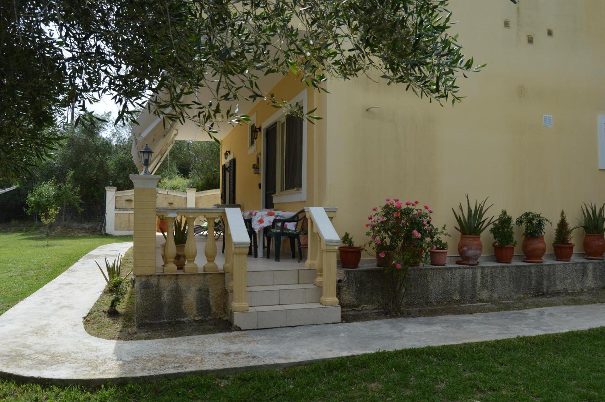 Villa Elena Marathiás Exterior photo