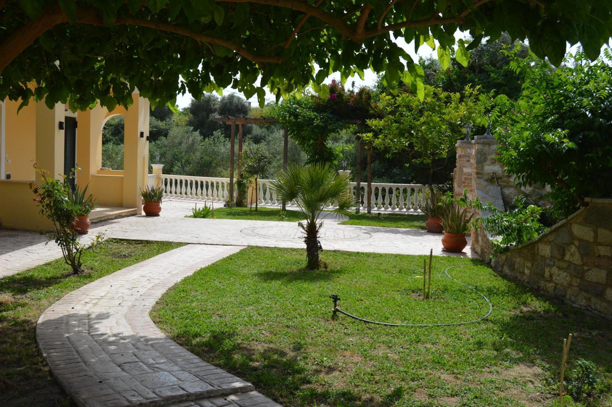 Villa Elena Marathiás Exterior photo